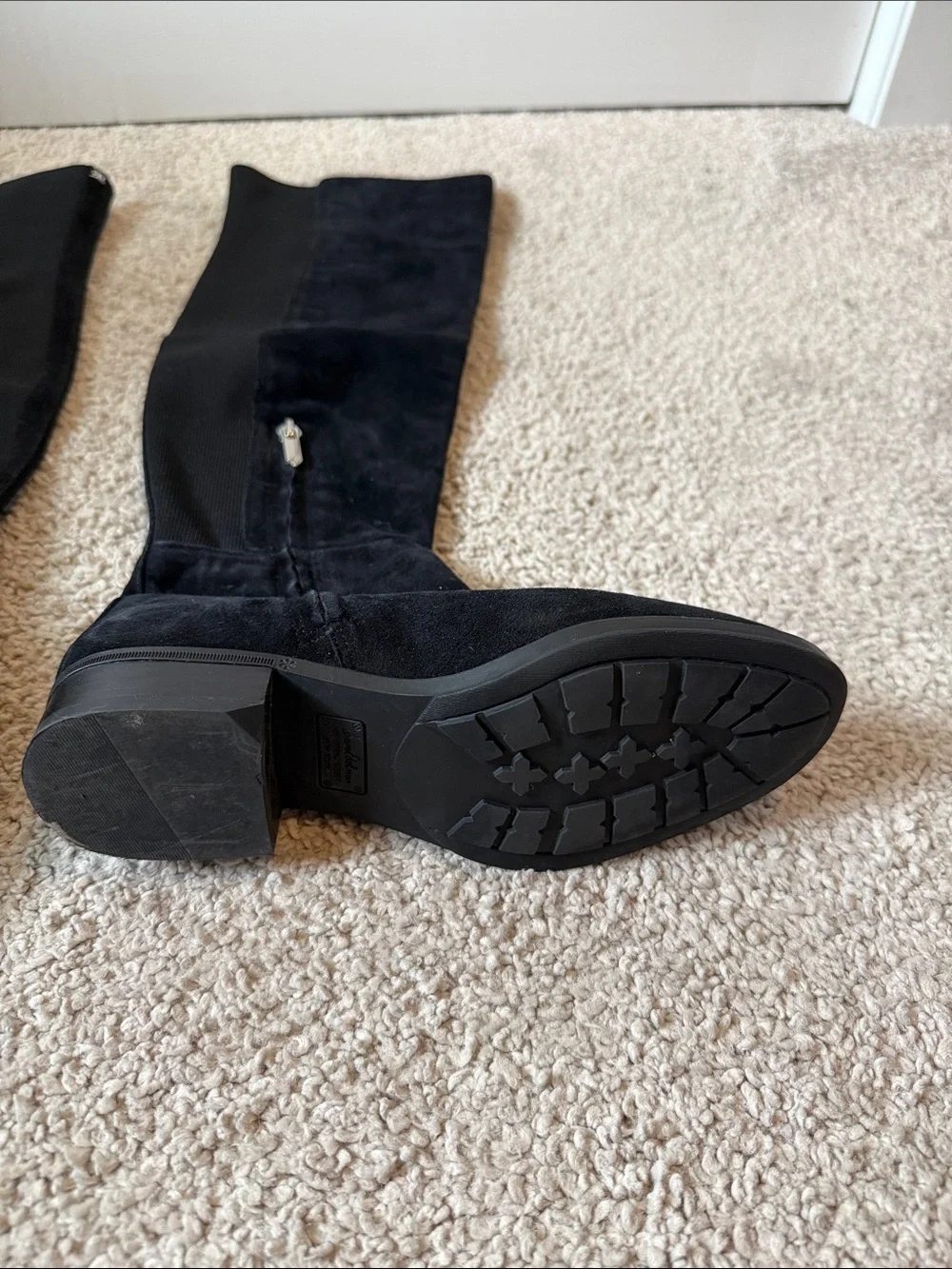Sam Edelman sleek over